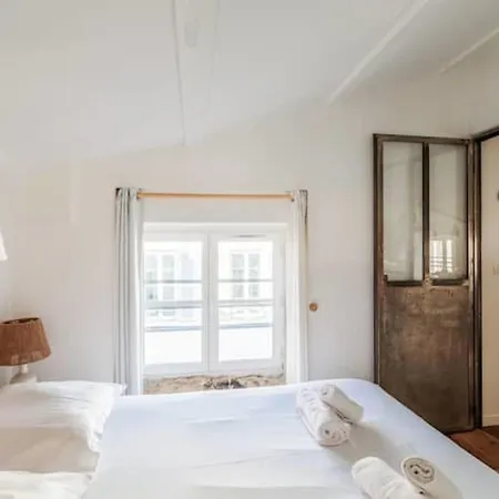 For 3 Near The Center * La Rochelle (Charente-Maritime)